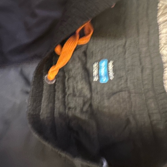 Icebreaker Shorts - Picture 2 of 3